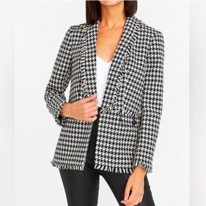 NWOT Express Houndstooth Frayed Trim Blazer Jacket Size S/P (Black/ White)
